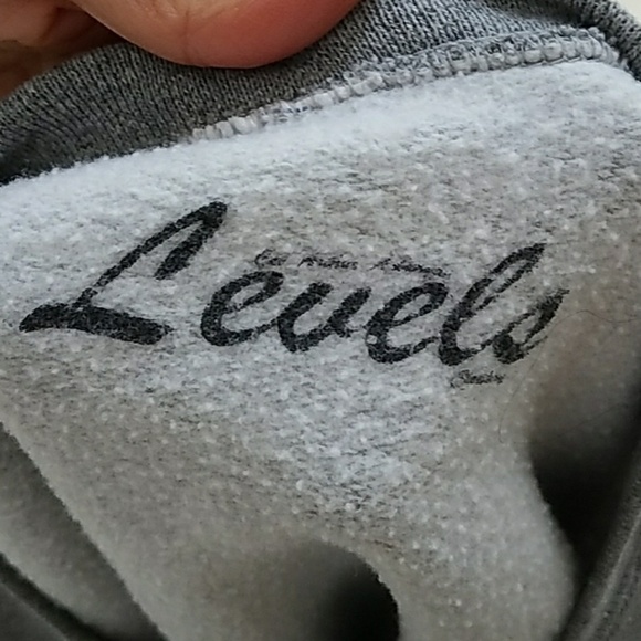 Levels Sweater size M Gray good condition - Picture 6 of 6